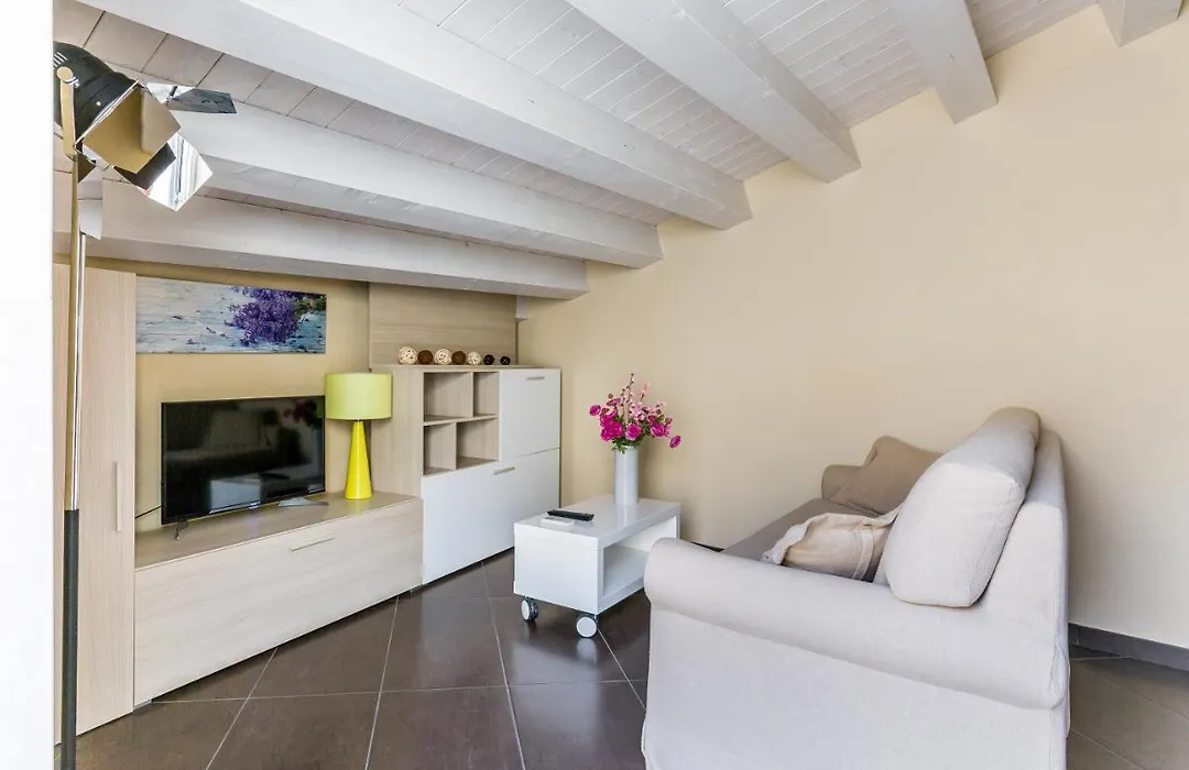 Modica For Family - Rooms And Apartments-1
