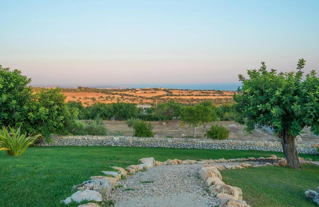Baglio Cella - Appartamenti per Vacanze-1