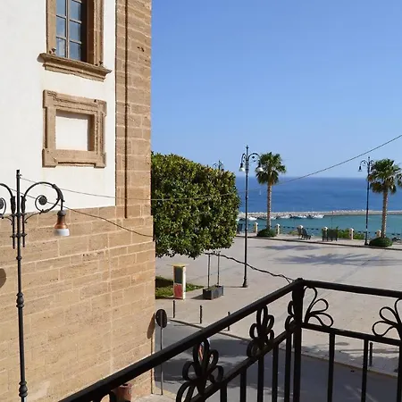 BnB Agorà Panoramic Rooms-3