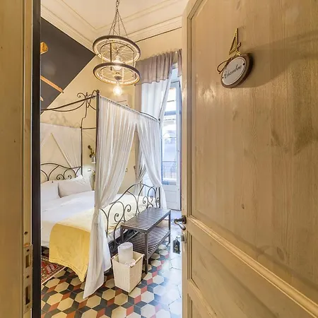 Grand Tour Design Guest House Catania Self Check-In-3