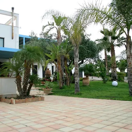 Punta Bianca Suite & Home Experience-3