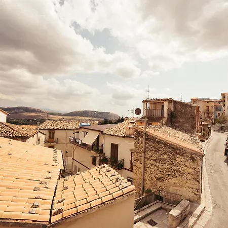 Guest House Piana Degli Albanesi-3