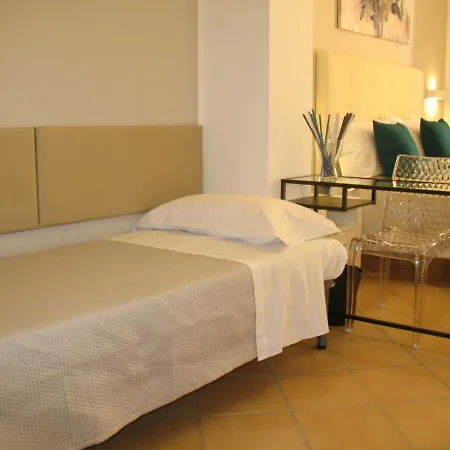 Bed&Bed Tommaso Fazzello Only Rooms-2