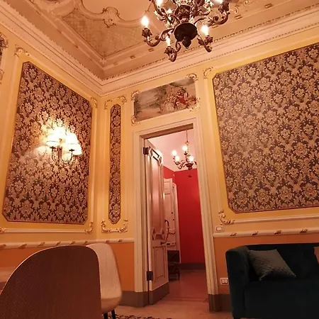 B&B Palazzo Arcidiacono - Central Prestigious Flat-3
