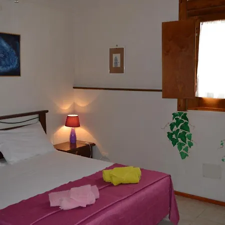 Country Room-2
