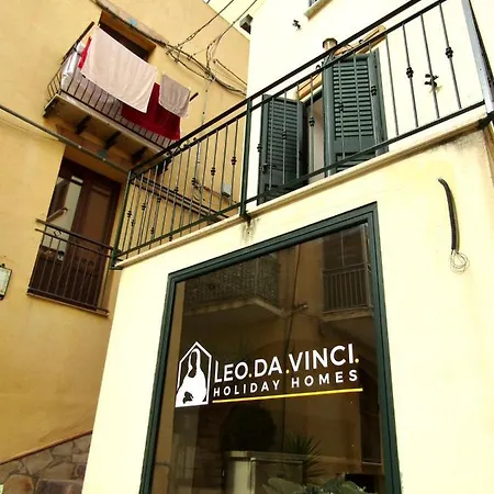 Leo.Da.Vinci - Holiday Homes-2