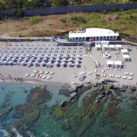 Naxos Glamour Apartment With Terrace, Parking And Etna View-3