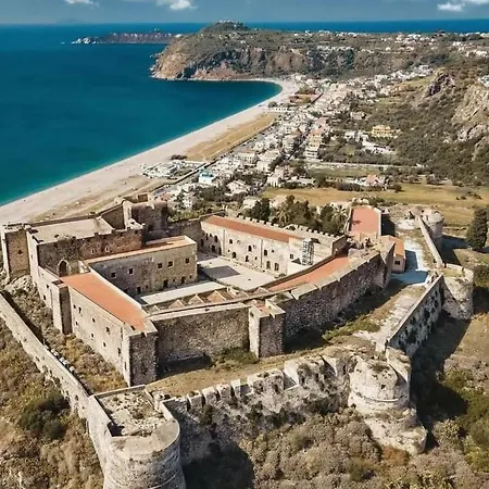 Milazzo: La Porta Delle Eolie-3