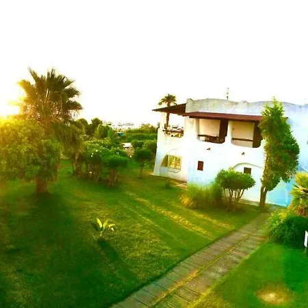 Apartment Suite Residence Al Porto Vulcano-3