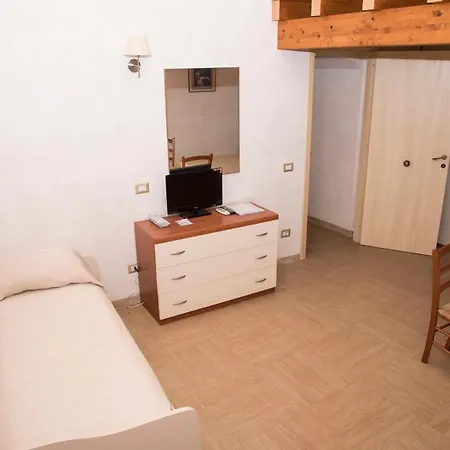 La Lanterna Di BaChi-2