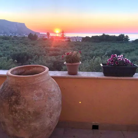 Casale Belvedere vista mare-3