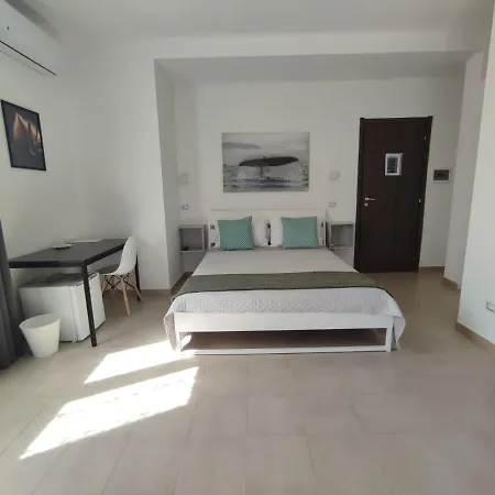 Cristian Rooms-2