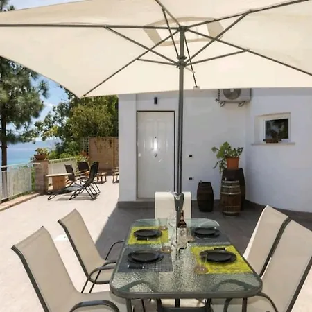 Villa'S Apartment On The Beach, Swimming Pool A/C-2