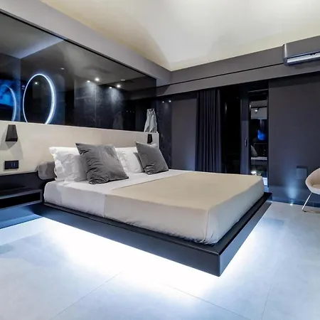4 Suites " Unconventional Living Rooms "-3