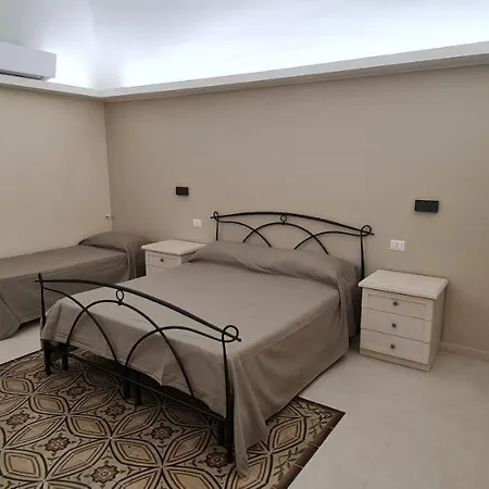 Sikeliafourrooms-3