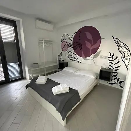 Ciuri'S House-3