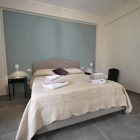 Dante284 Suites&Rooms-3