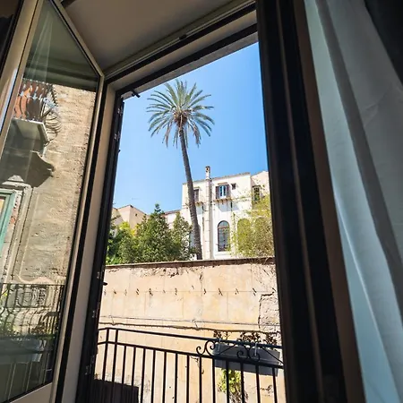 Open Sicily Quattro Canti Apartments-3