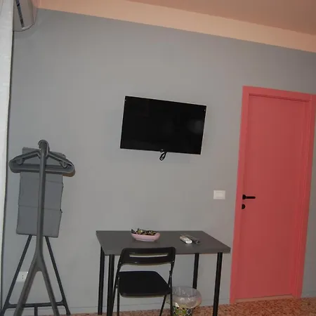 Dimora 81-3