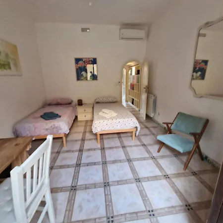 Sea-View Terrace & Bikes Moon Ortigia Holiday Home-3
