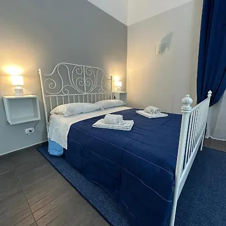 Etna Rooms-3