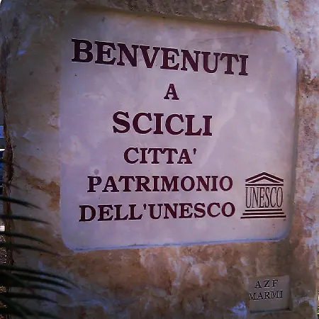Affittacamere al piano terra-3