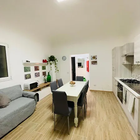 Mika House-2