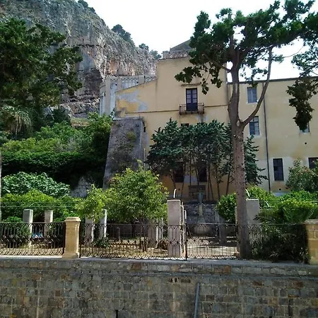 Sailor'S Houses-2