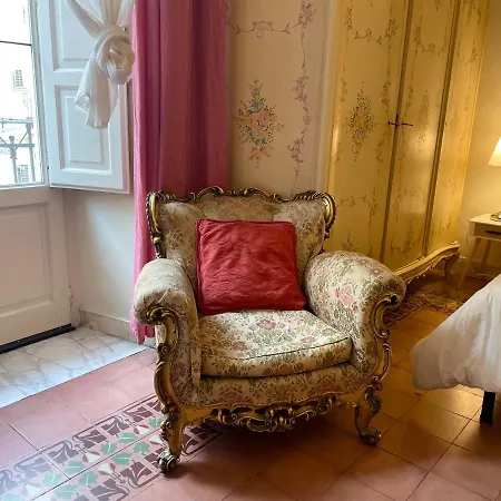 Montello Guest House & Apartment-3