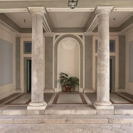 Palazzo Sambuca Apartment And Rooms-2