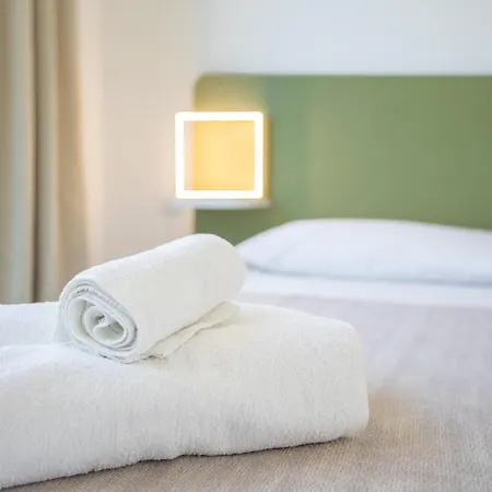 Izzhome Carratois Rooms-2