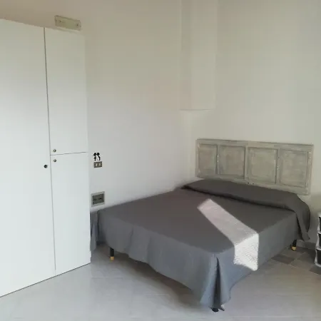 Essential Room-2