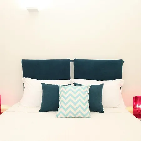 Versomare Room & Suite-3