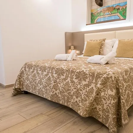 Barlaman Luxury Rooms-2