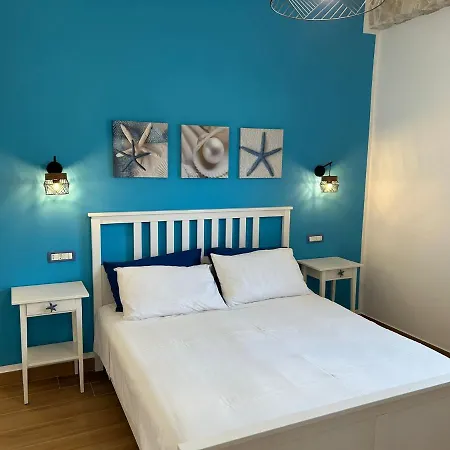 Room On The Beach-2