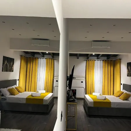 Fuddia Room & Suite-2