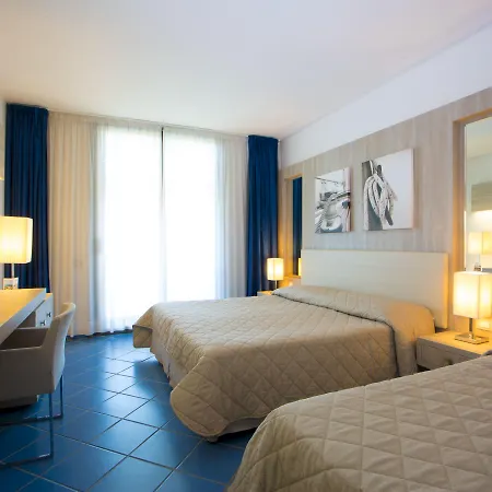 Mclub Lipari-3