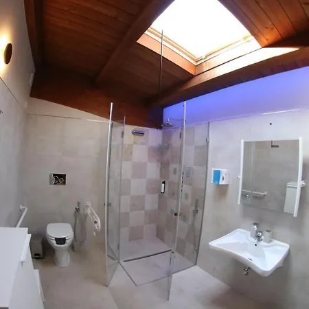 Mirko'S House-3