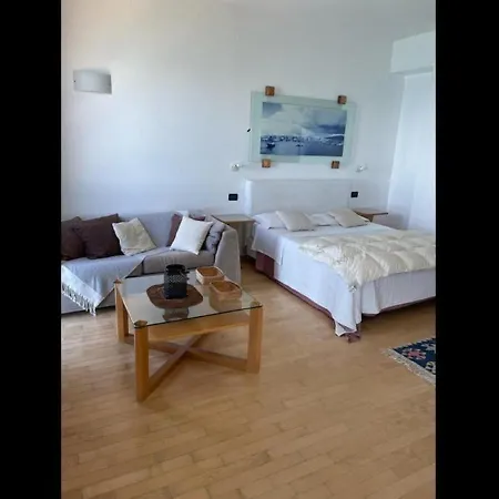 Room In Guest Room - Vittorio Emanuele-3