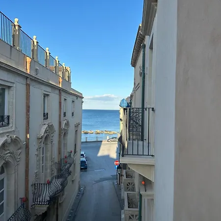 Archè-2