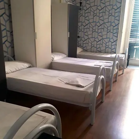 Balarm - Hostel And Bar-3