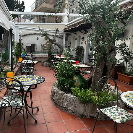 Taormina Garden Hotel-2