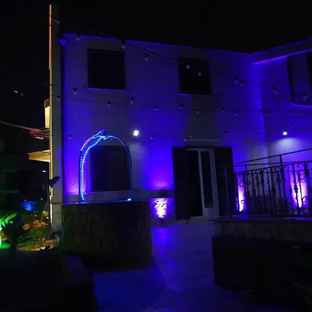 ENNA Villa del Sole e delle Stelle-3