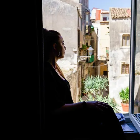Ortigia Boutique Suites-2
