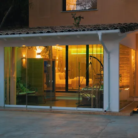 Emesh Boutique Suite-2