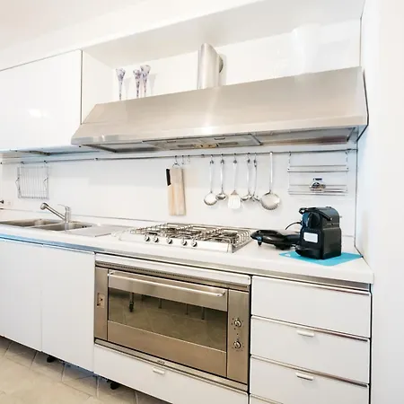 Taormina Chic Apartment-3
