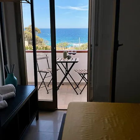 Appartamenti In Villa Polluce A 2 Min Dal Mare Wifi E Parcheggio-2