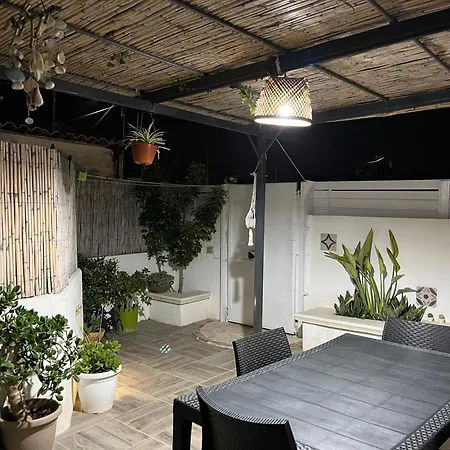 Holiday Rooms Ninfa-2