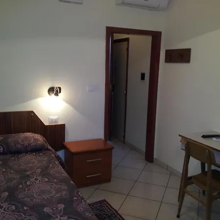 George Hotel-2