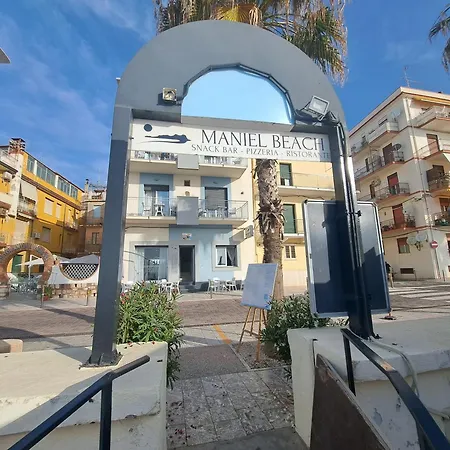 Maniel Beach Hotel-2